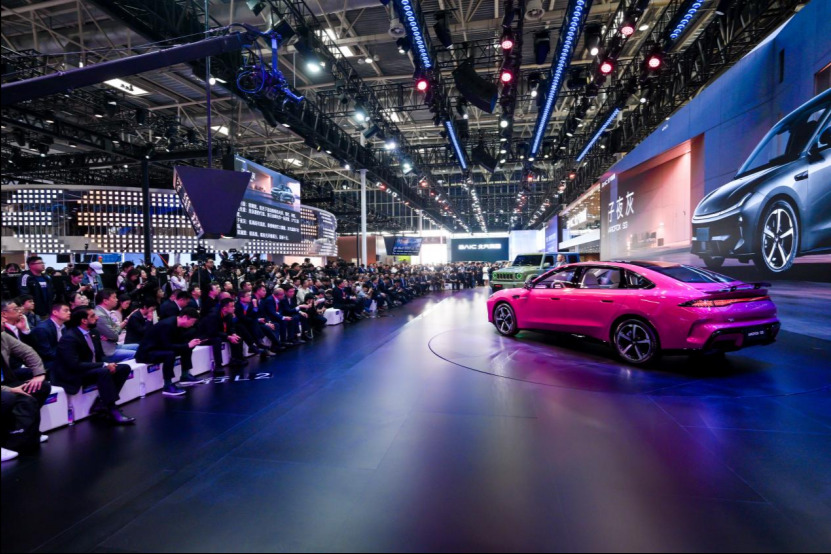 99秒换电比加油还快！6.48万元起极狐S3让你彻底告别续航焦虑