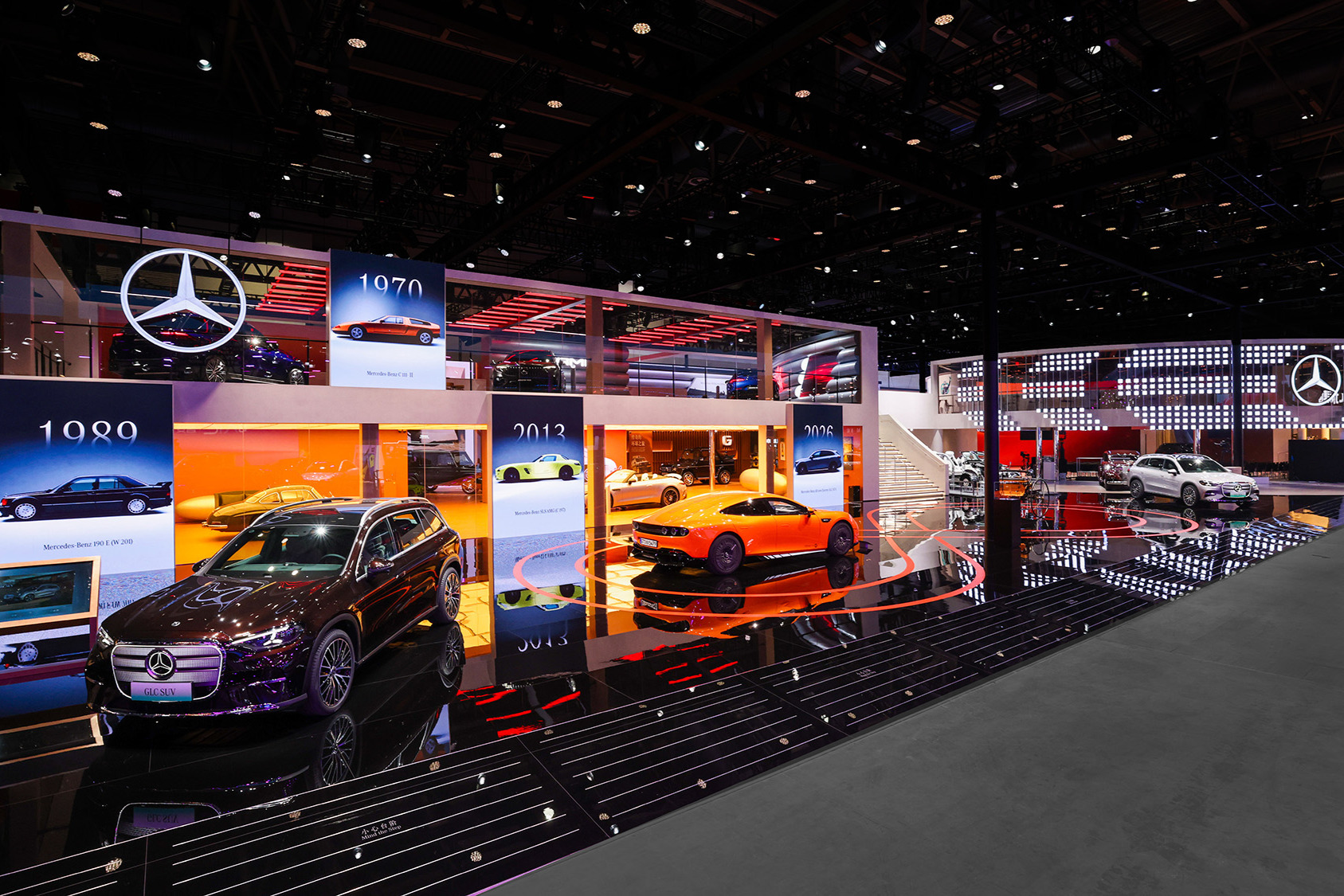 从经典到未来 梅赛德斯-奔驰携40款时代力作登陆北京车展