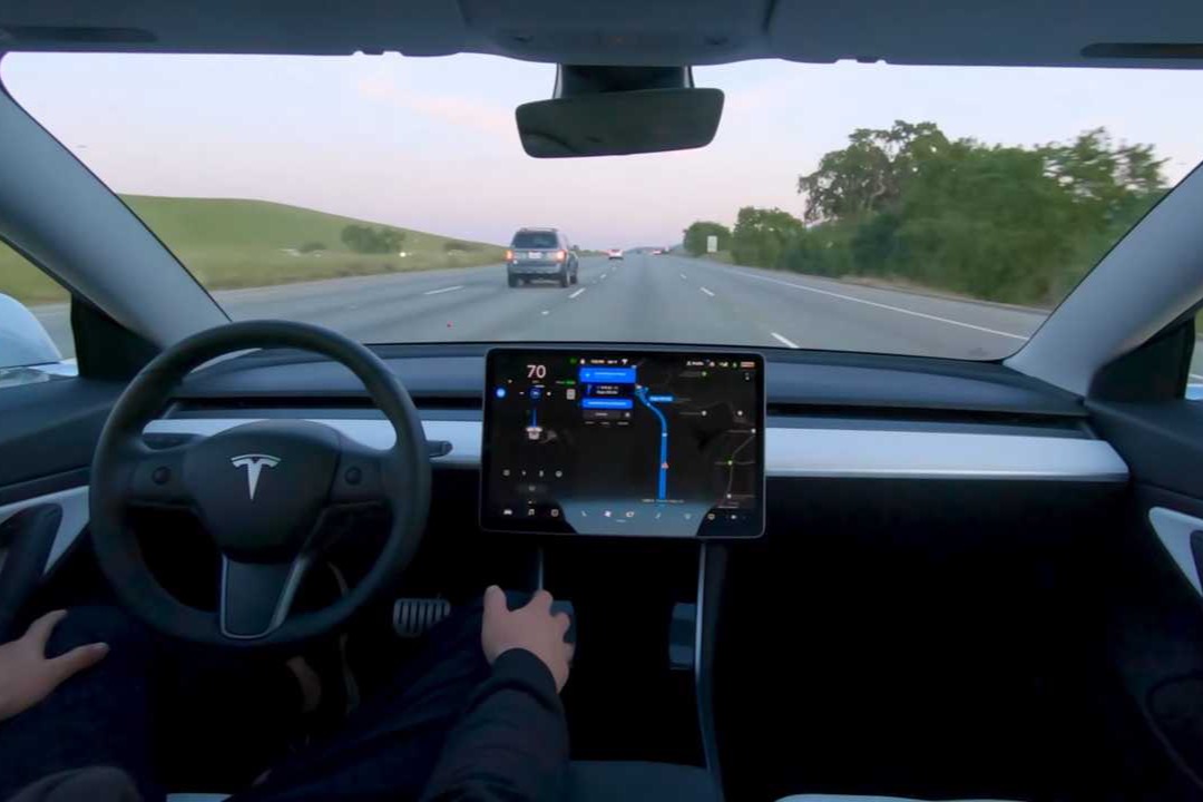 AI早报 | 人类对特斯拉的FSD自动驾驶的八次挑衅