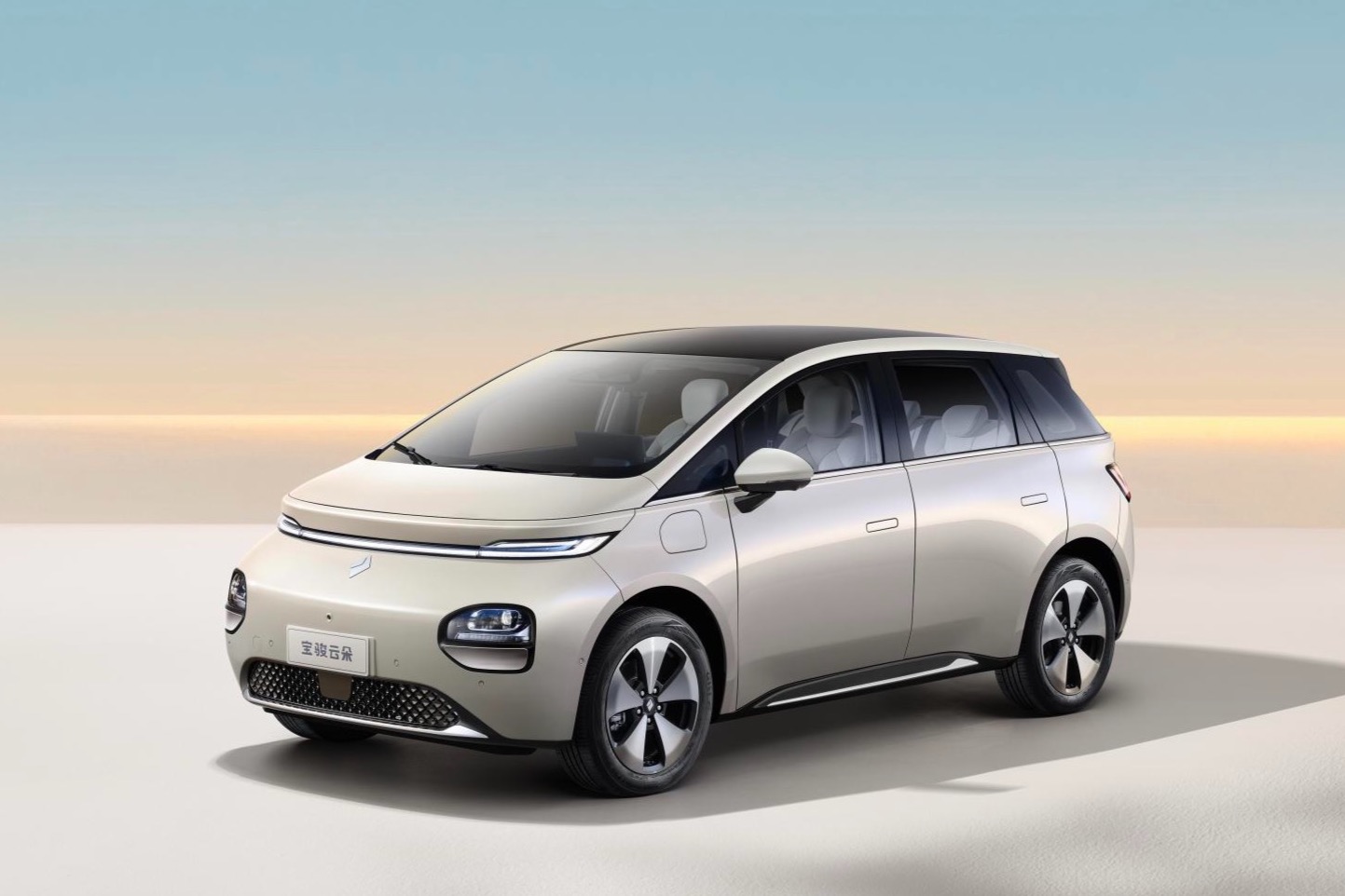 宝骏EQ200明年发布,纯电轿跑风格B级车来了