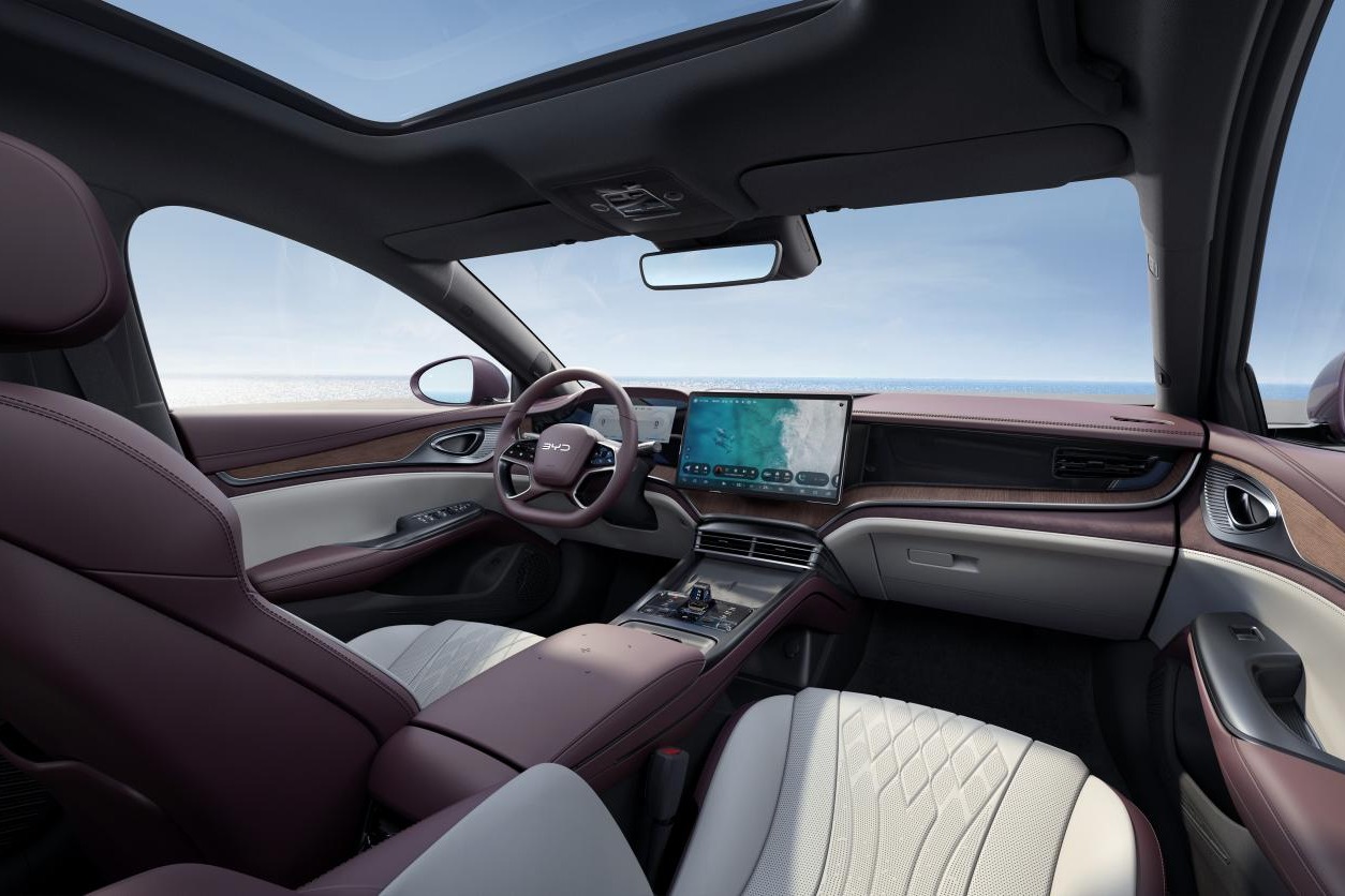 售价18-25万元 比亚迪海豹DM-i内饰官方曝光