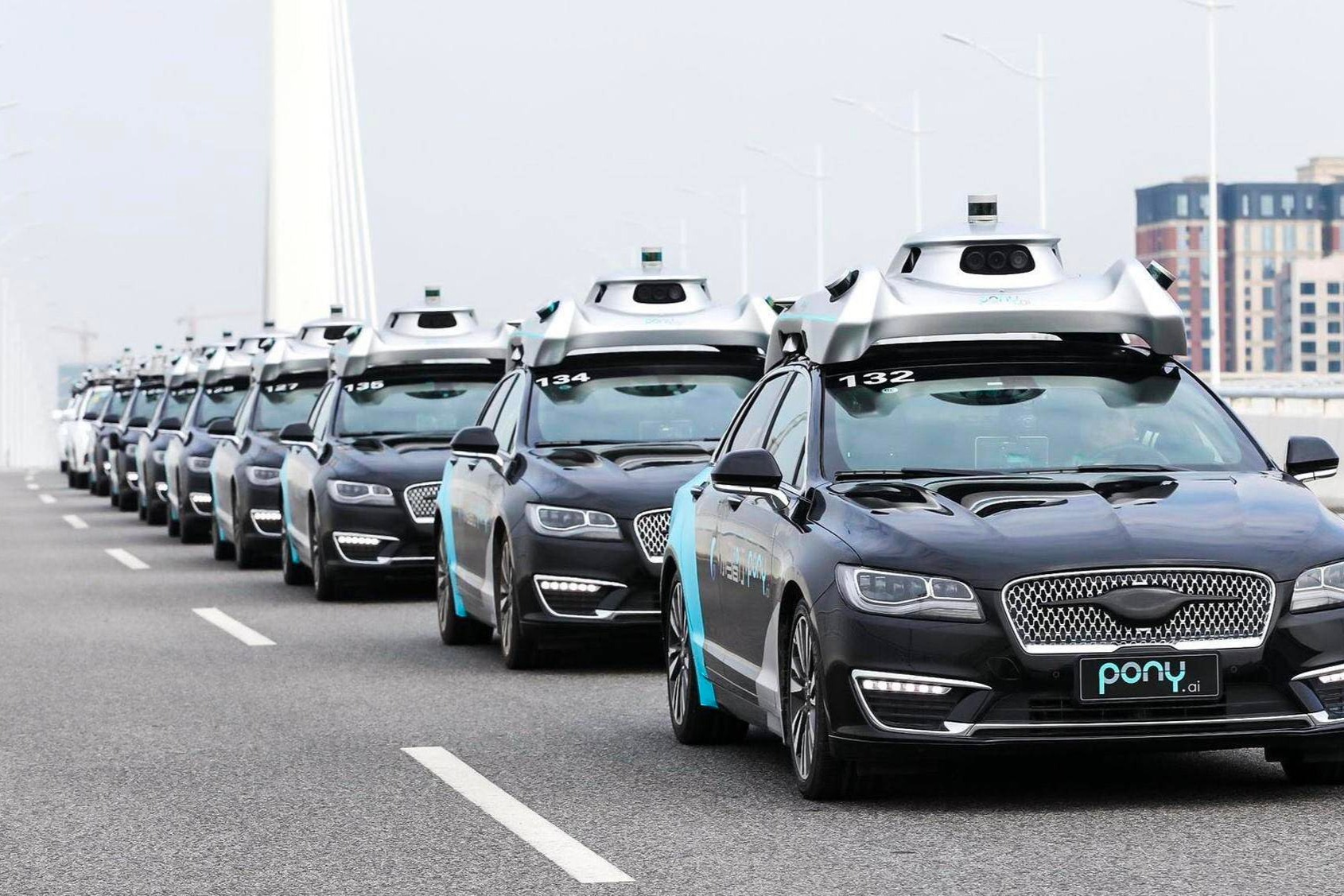 北京首批“车内无人”自动驾驶商业化试点开启