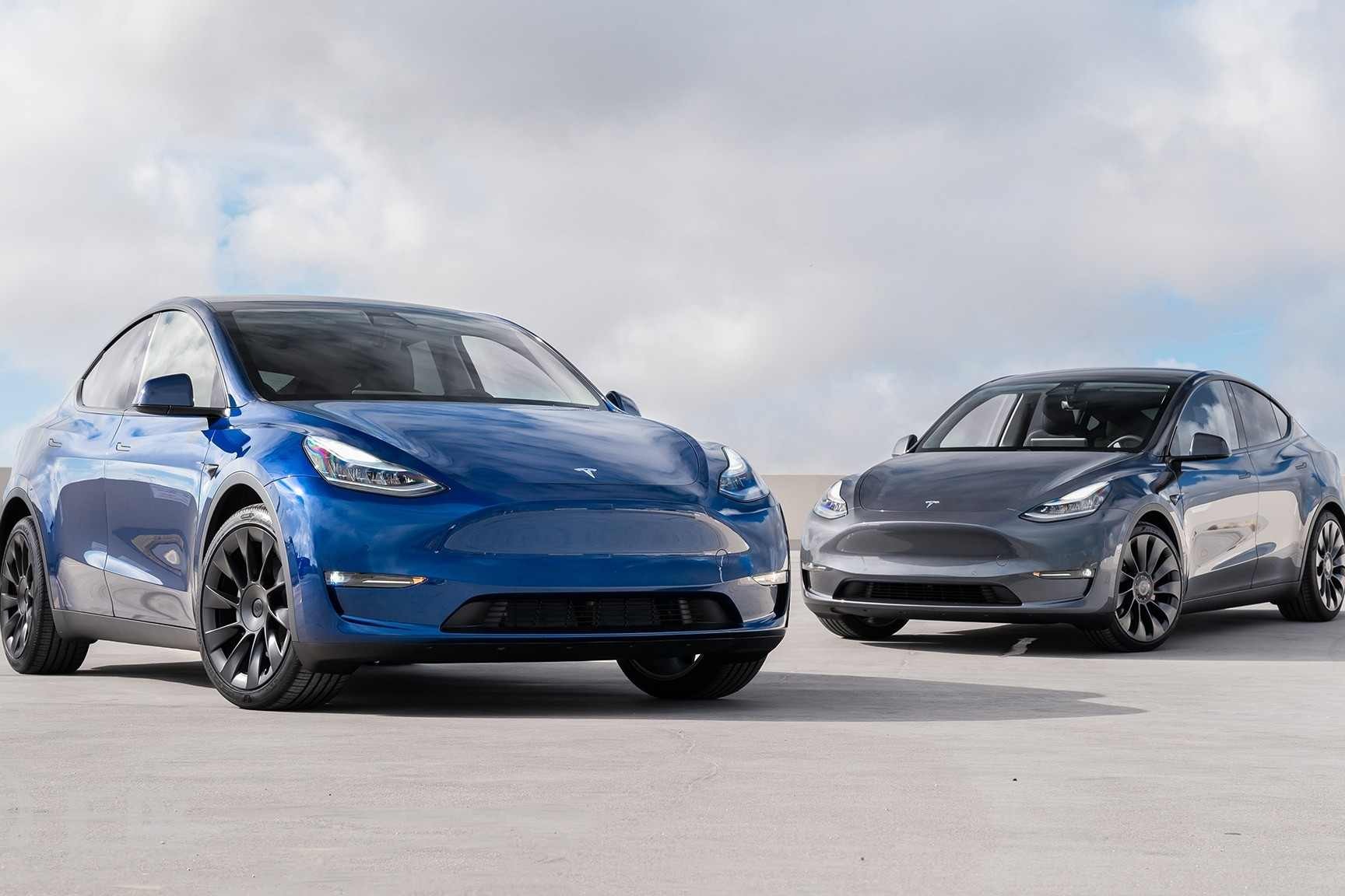 特斯拉Model Y/ 小鹏G6，孪生对手PK，谁更胜一筹？