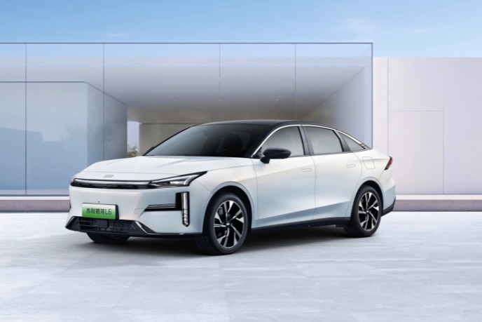 行业首次：吉利将发布全栈自研的全场景AI大模型