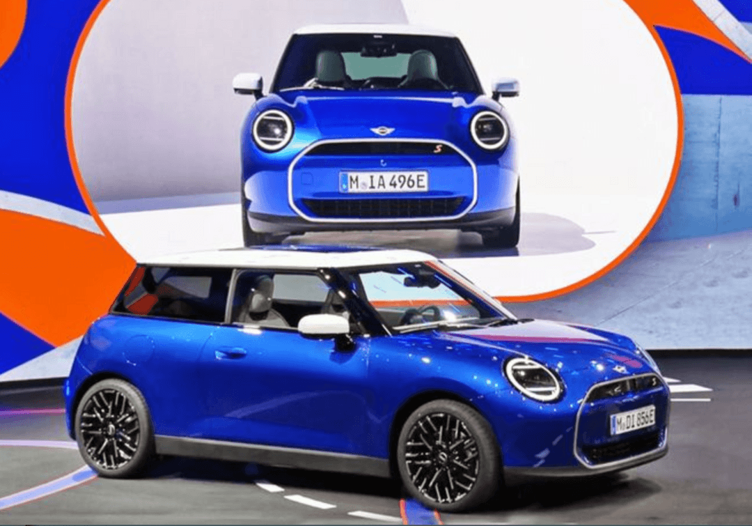 Новая электрическая версия MINI COOPER поступит в продажу 2 сентября.