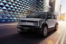 顏值控的“春天”來了！iCAR 03潮流方盒設(shè)計顏值滿分