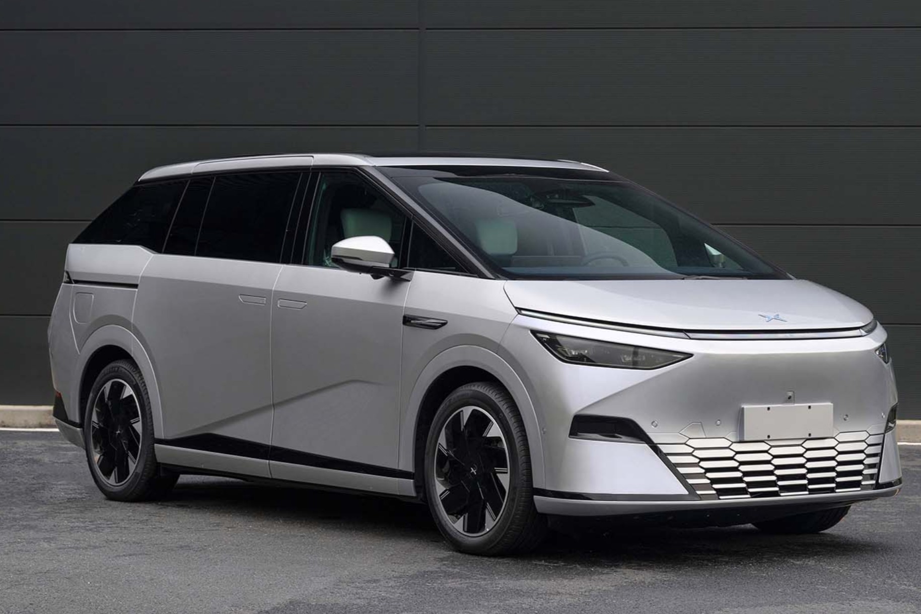 最另类MPV小鹏X9即将上市，能打动年轻人吗？