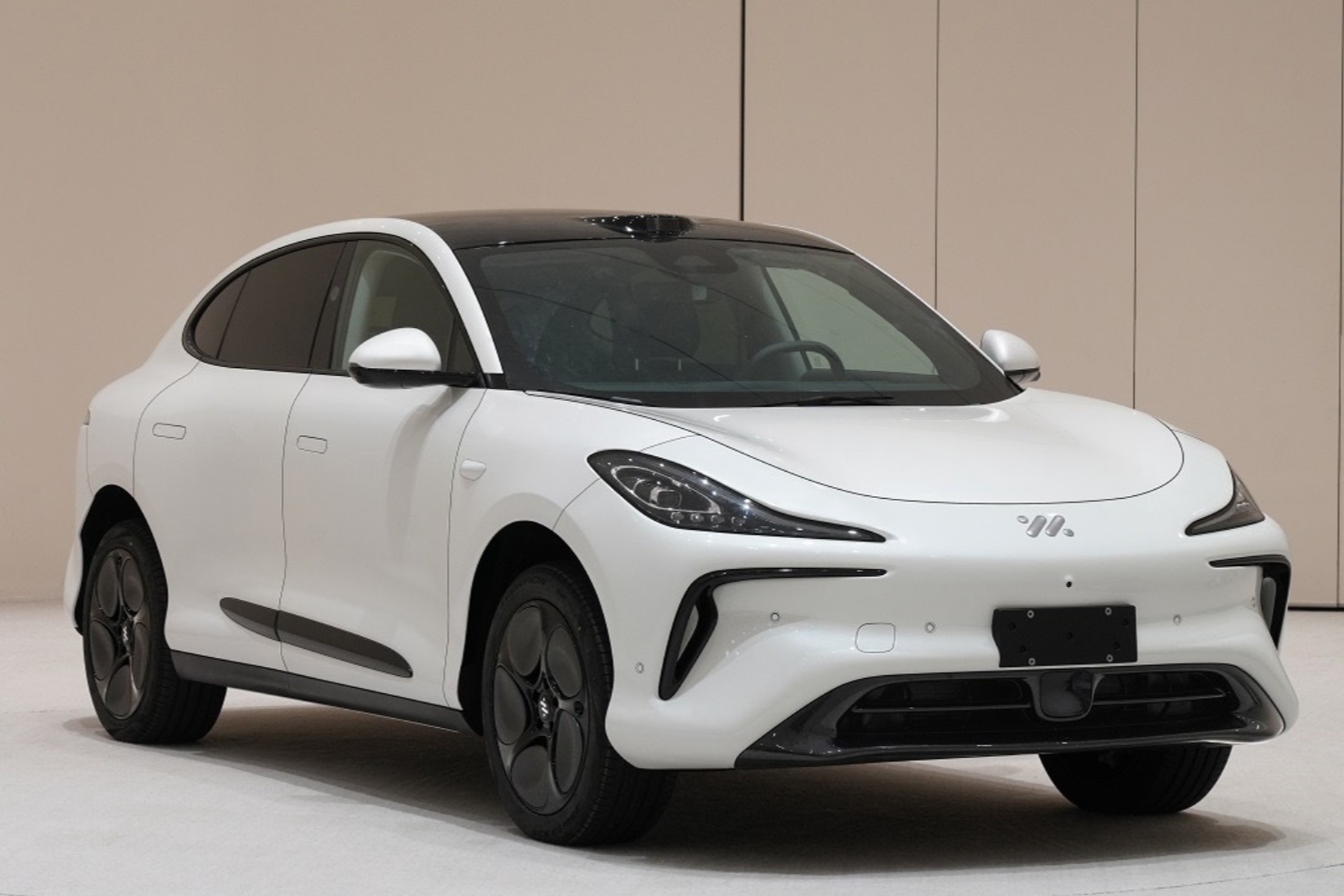 智己牵手青年实力女演员金晨