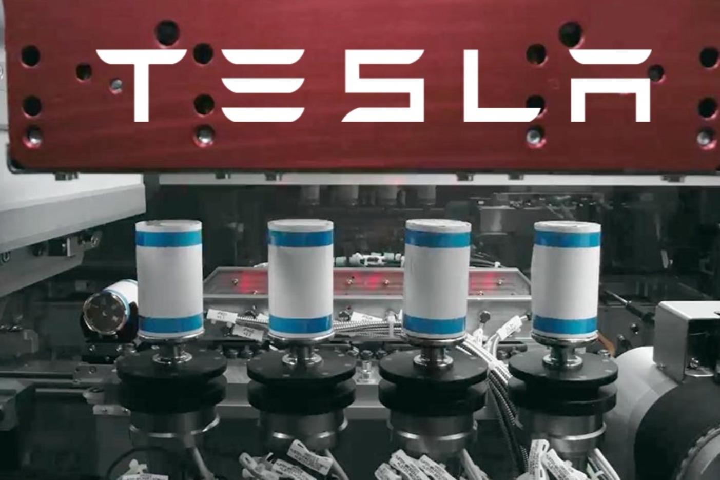 大圆柱电池将迎来爆发？动力电池新战场的角逐开始了