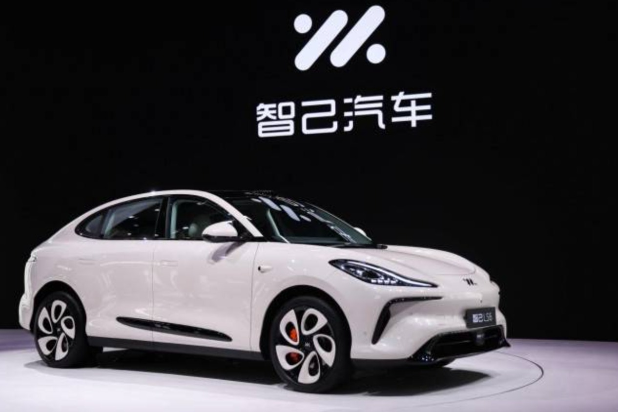 宝马奔驰之后,智己汽车宣布获L3级自动驾驶测试牌照,城市NOA年底公测