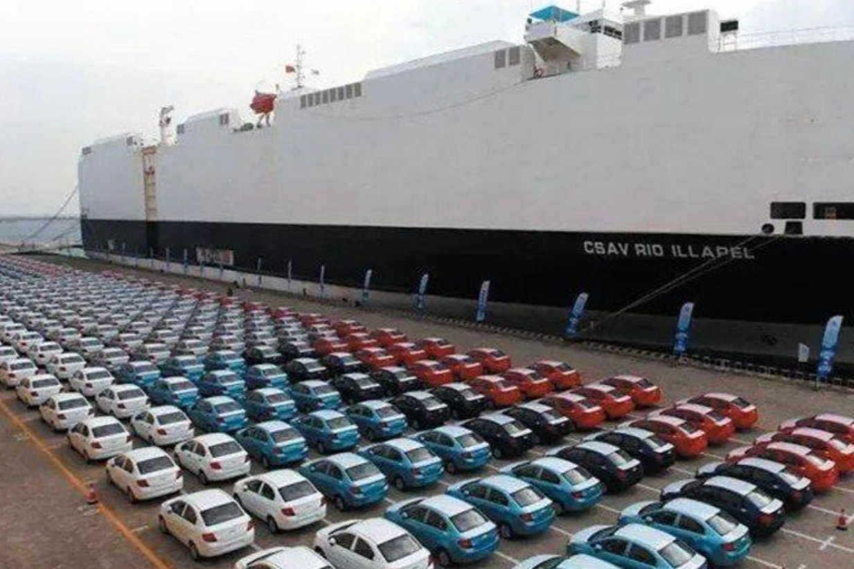 拜登政府考虑进一步对中国商品加征关税 尤其针对电动汽车