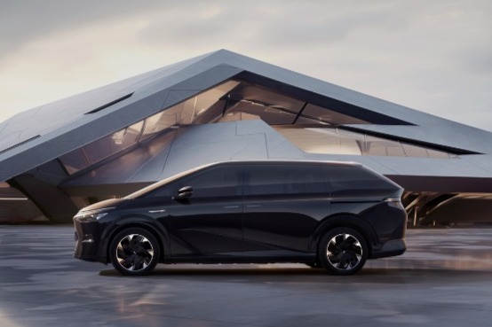 从SUV市场抢蛋糕,小鹏X9的底气是什么?