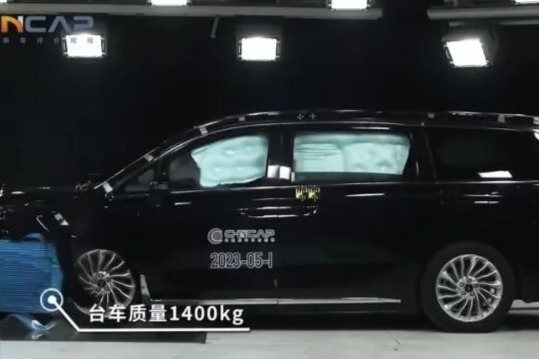 智能汽車，需要數(shù)據(jù)安全的「碰撞測試」