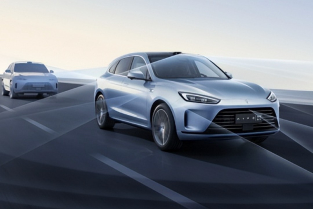 华为“无图 NCA”正式落地，实现全国都能开、有路就能开