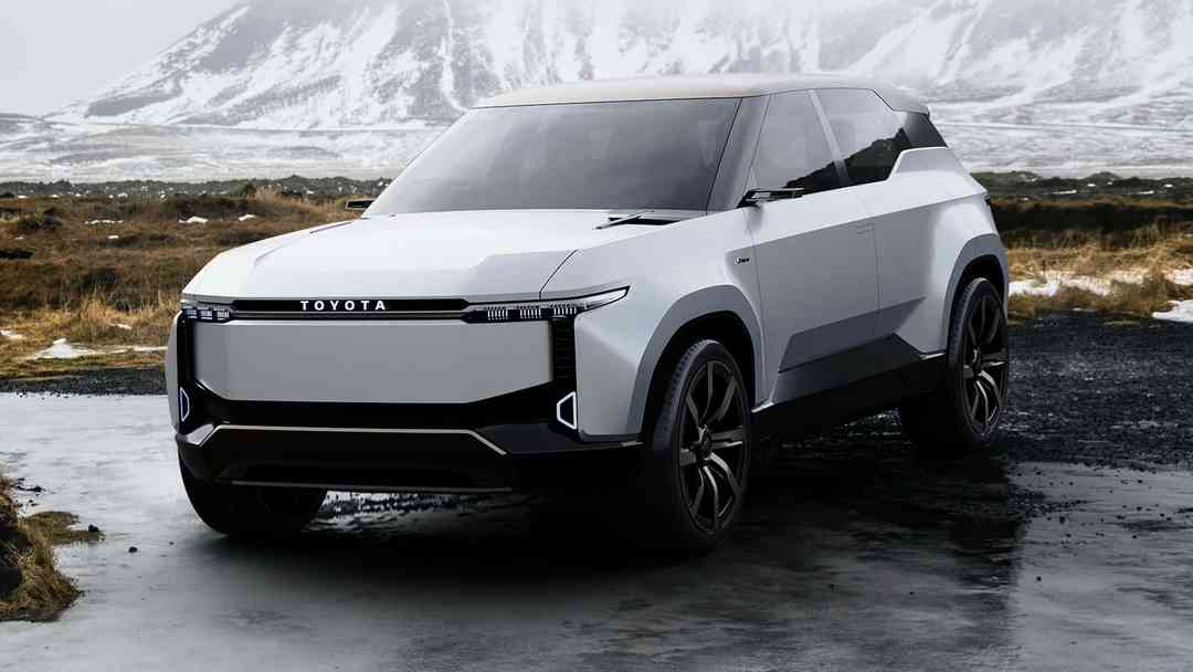 豐田蘭德酷路澤純電版曝光 外觀比燃油版好看 車(chē)長(zhǎng)5150mm 軸距超3米