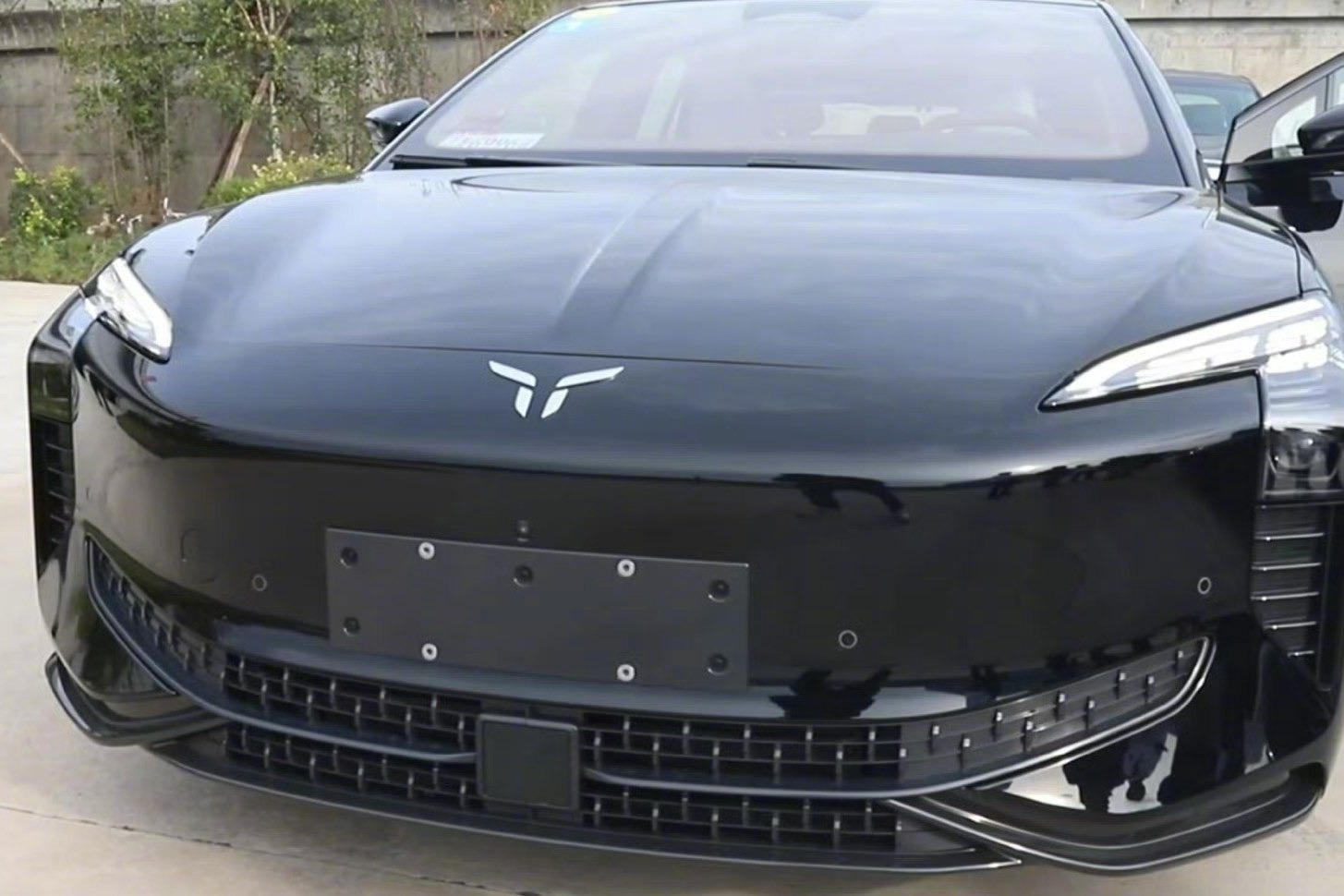 红旗E001实车谍照曝光！