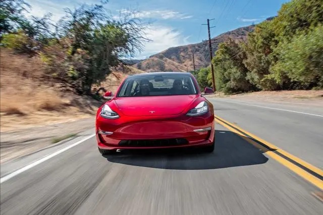 特斯拉Model 3 Highland在德国开始交付,中国还远吗?