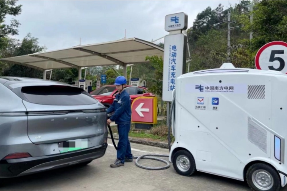 汽车“充电宝”来了！中国南方电网上线移动充电车