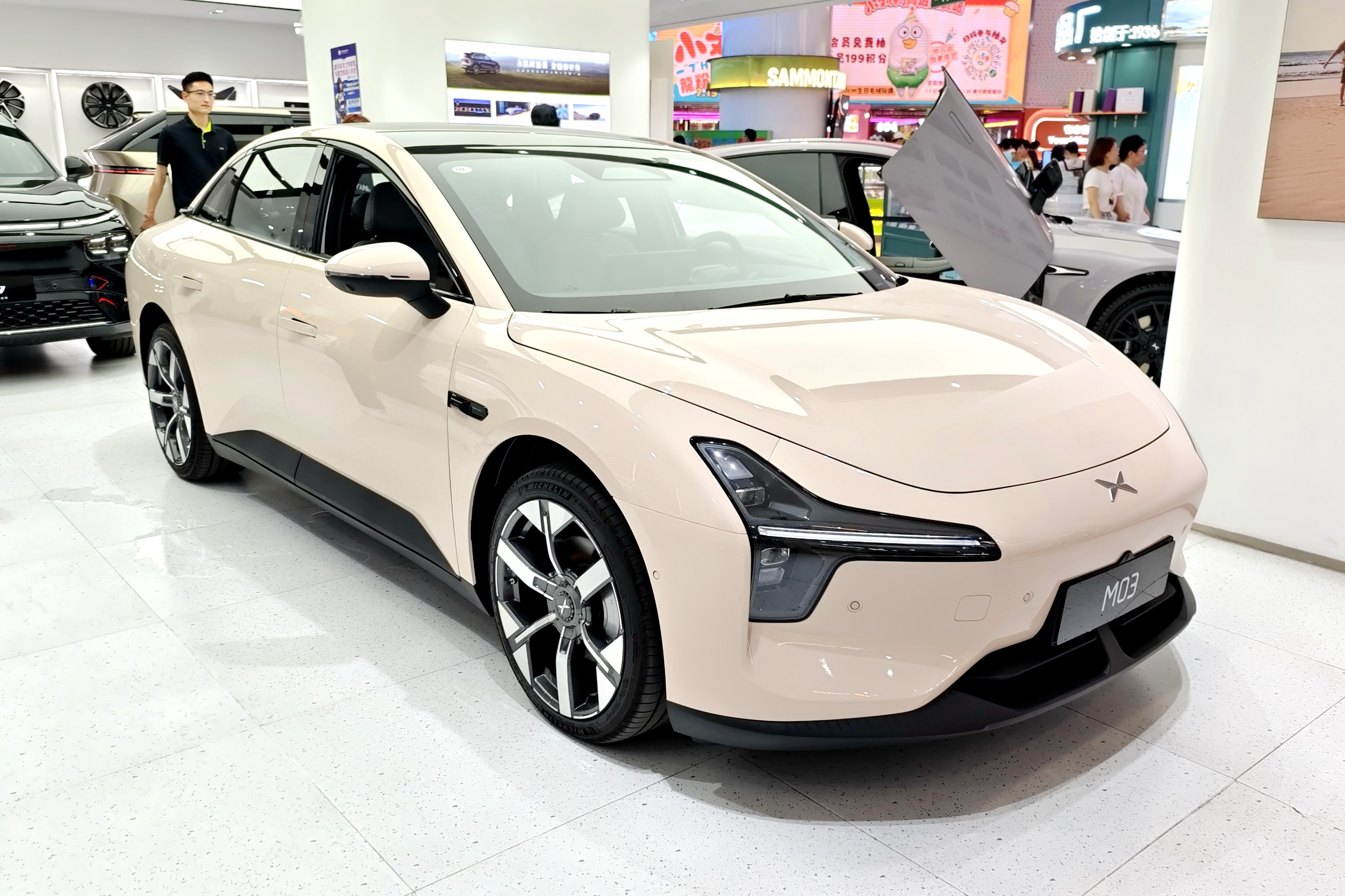 起售价或低于13万，小鹏纯电家轿MONA M03静态解析