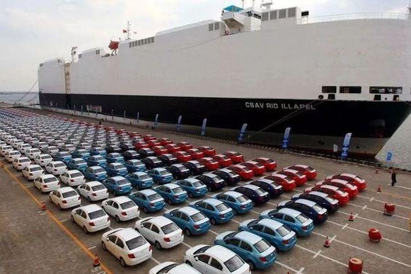中汽协：11月汽车整车进口8.3万辆 同比增长20.8%