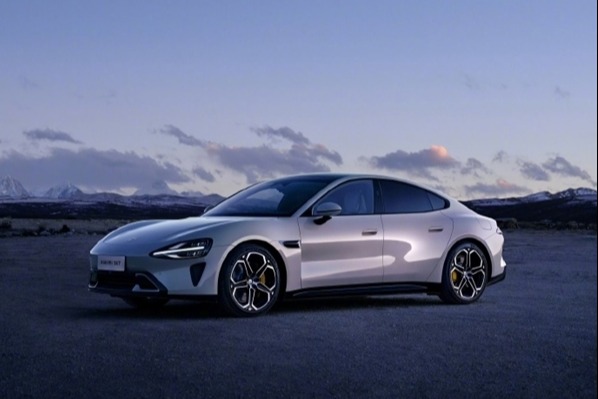 小米汽车首批经销商合作签约：直营+代理双模式