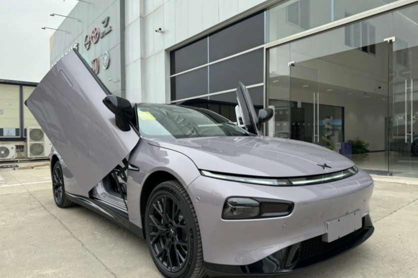 增新配色 小鹏P7i鹏翼版正式首发亮相