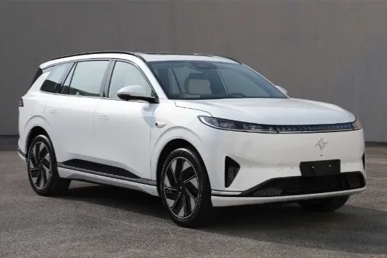 或三季度推出 东风奕派eπ008内饰谍照曝光