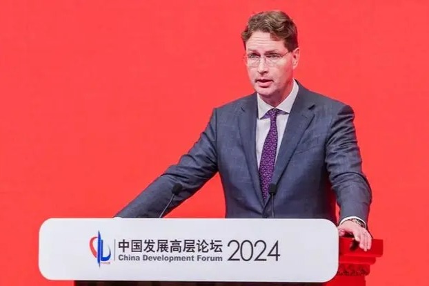 奔驰董事会主席康林松:未来几年在华有大量投资计划,继续增加研发以及生产