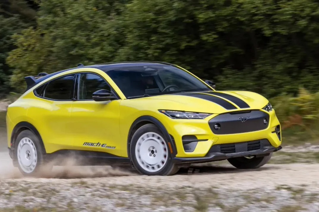 福特推出 2024 款野马 Mach-E 电动 SUV 车型，39995 美元起