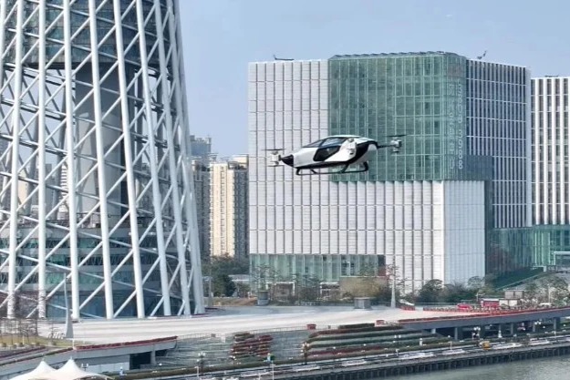广州在大学城建立全国首个低空经济应用示范岛，启动飞行汽车基础设施建设