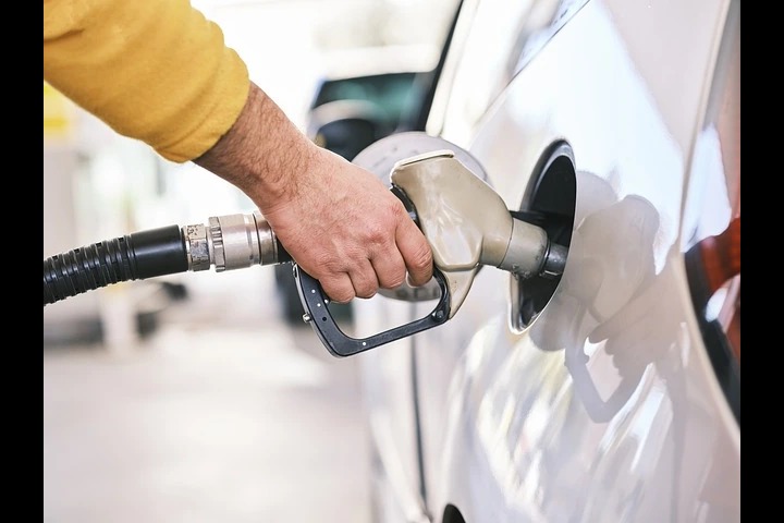 机构：因中美电动汽车激增，预计今年全球汽油需求增速将减少一半