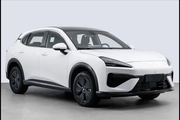 宝骏新车云海首次公布:定位紧凑型SUV,提供纯电 / 插混两种动力可选
