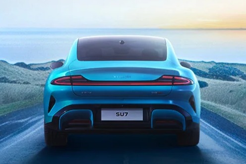 小米完成 10000 辆 SU7 汽车交付,用时 43 天
