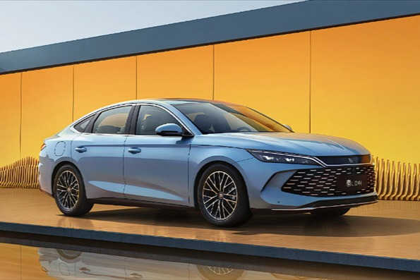 9.98万的比亚迪秦L、海豹06DM-i卖爆：消息称累计新增订单破8万