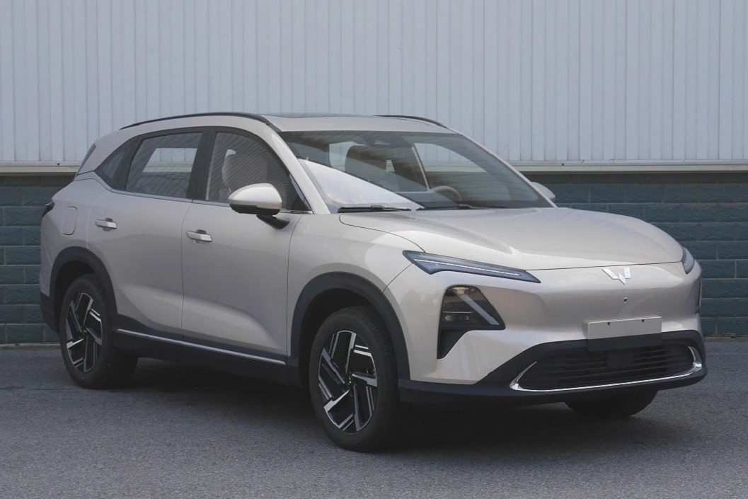 五菱首款新能源双动力 SUV:星光 S 内饰官图公布,8 月上市
