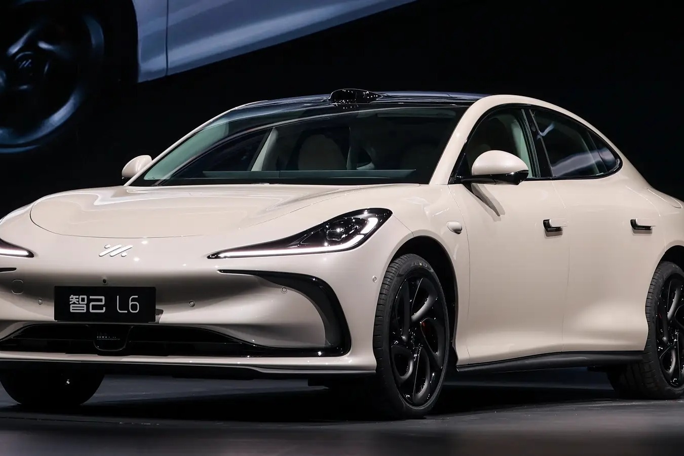 智己L6已交付4100台 限时权益价20.49万元起