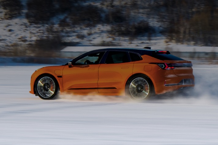 极氪汽车 6 月交付量首次突破 2 万辆，同比增长 89%