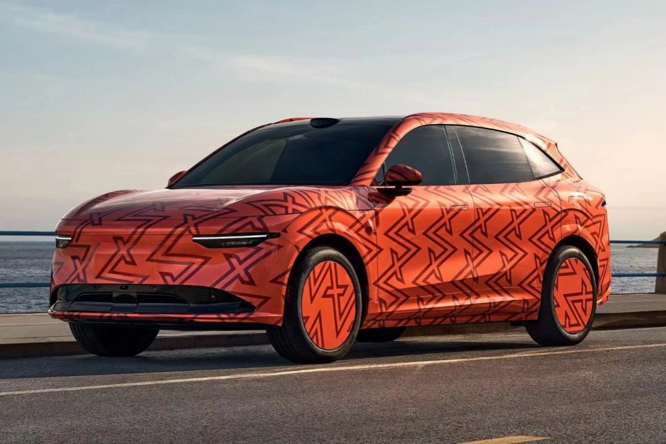 极氪首款家用 SUV 伪装照公布,爆料为“极氪 007 兄弟车型”