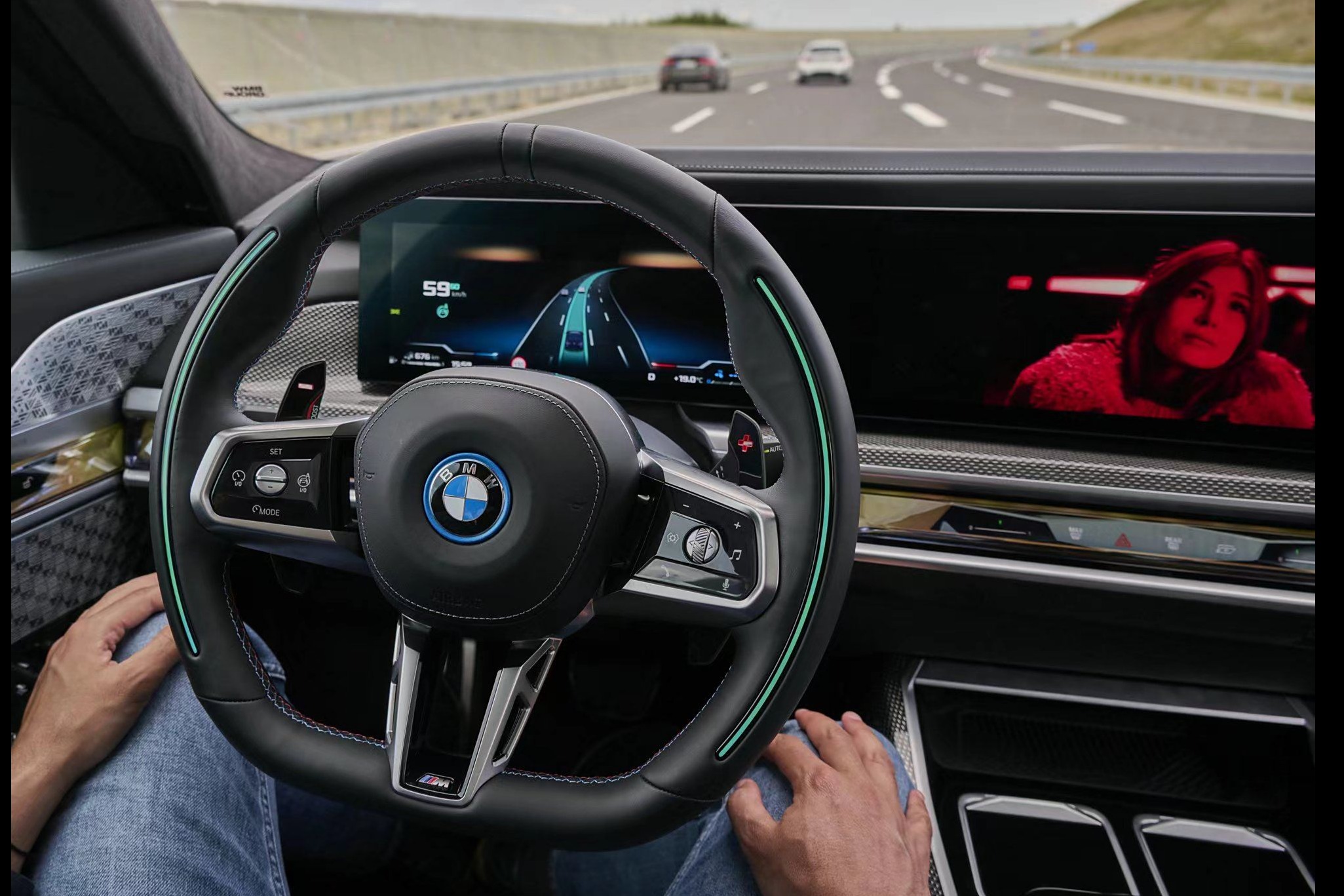 宝马2024上半年全球销量同比增长2.3%,纯电车型179557辆增长34.1%