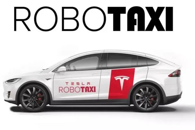 何小鹏预测 Robotaxi 两年后开始进入转折点,建议各大车企转入端到端技术