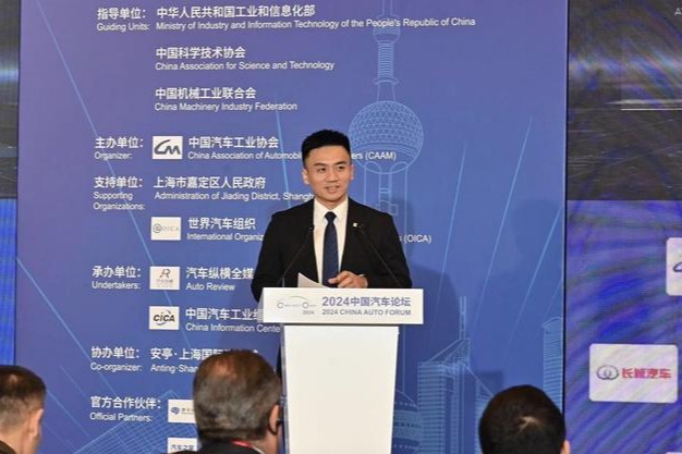 长安汽车副总裁王辉:汽车正演变为可进化智能汽车机器人