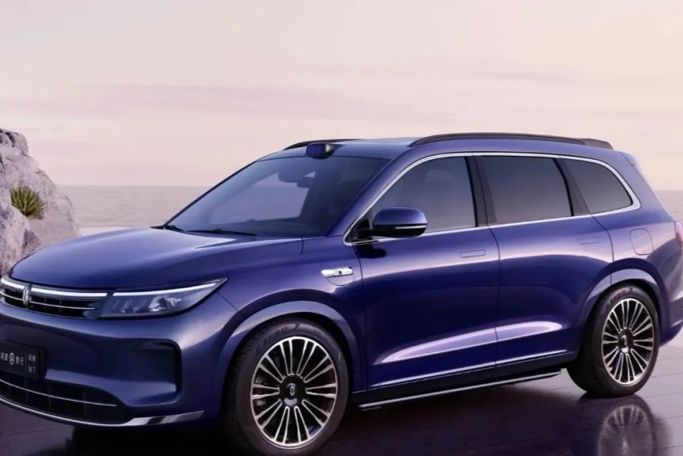 华为车BU半年收入近百亿元，超过去两年总和