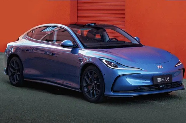 智己汽车7月交付6017台 同比增长249%