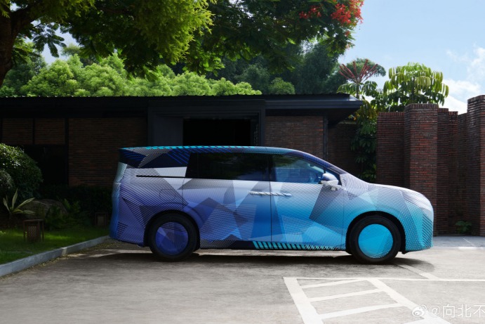 比亚迪王朝网全新 MPV 官宣：8 月 30 日“新朝代大幕将启”