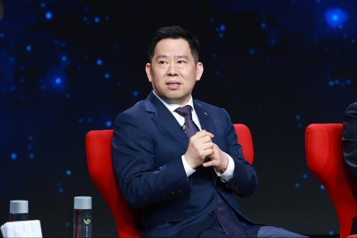 哪吒汽车方运舟:新能源汽车已到了新旧更替的“诺基亚时刻”