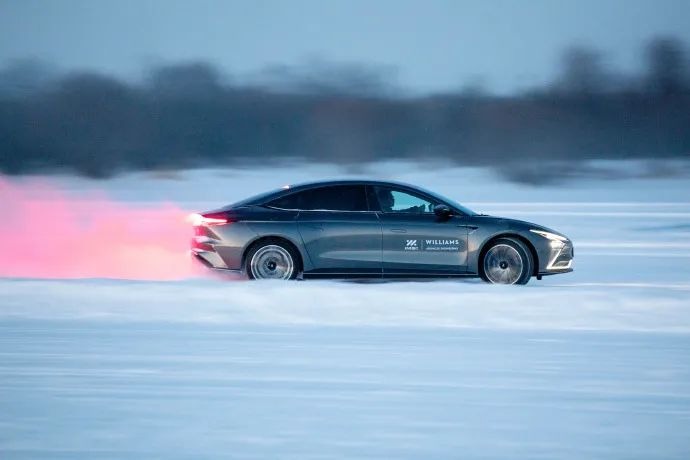 智己城市 NOA 落地上海,能为上汽抓住“灵魂”吗?