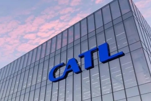 宁王 400 亿净利背后：行业洗牌加速、比亚迪逼近