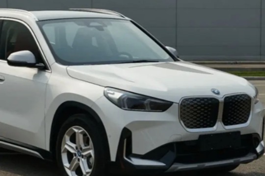 搭前置单电机，价格预计29.99万，宝马iX1新车型曝光