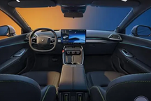 极狐汽车新体验：极狐阿尔法S5在豪华与科技之间找到完美平衡