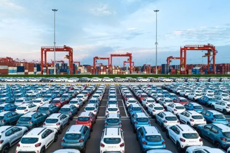 中央预拨64.4亿汽车以旧换新补贴,目标全年报废回收 378 万辆汽车